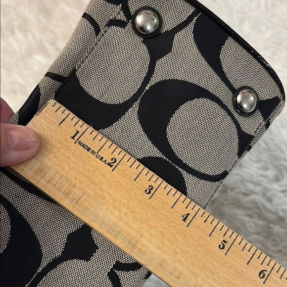 Coach Khaki Signature Striped Satchel Bag in New condition (missing long strap) - Picture 11 of 13